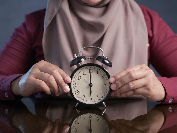 «Εκθέσεις αποκάλυψαν ότι γυναίκες κατά τη διάρκεια του ταξιδιού τους πέφτουν θύματα εμπορίας ανθρώπων και επιδίδονται σε σεξουαλική εκμετάλλευση. Η αλήθεια είναι ότι ακόμη και κατά την άφιξή τους στα κέντρα υποδοχής, μετανάστες και πρόσφυγες παραμένουν σε κίνδυνο.»