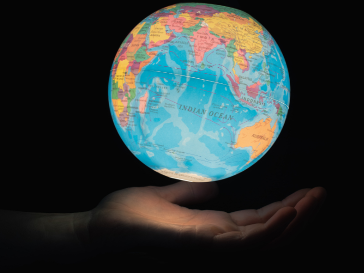 Η πραγματικότητα στις παγκόσμιες διαστάσεις της είναι πολύ αποκαλυπτική και οδυνηρή ταυτοχρόνως. 