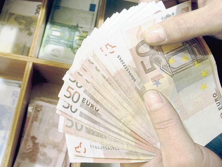 Ανάπτυξη σημαίνει να μπορείς να παράγεις, με ποιότητα και αξιοποίηση των νέων τεχνολογιών, με έμφαση στην έρευνα και την καινοτομία και αξιοποίηση του αξιόλογου εργατικού και επιστημονικού δυναμικού που έχουμε, προϊόντα και υπηρεσίες υψηλής ποιότητας και υψηλής προστιθέμενης αξίας που να μπορούν να ανταποκρίνονται στις απαιτήσεις της εποχής.