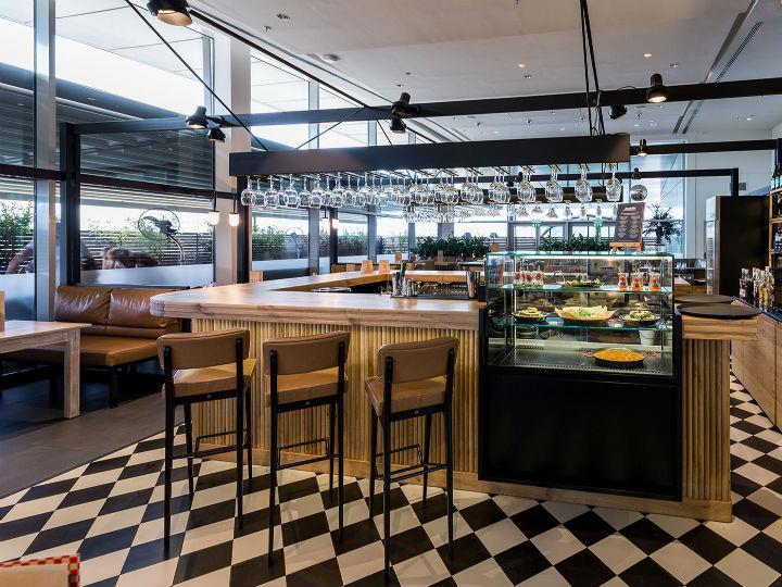 O κλάδος της εστίασης είναι κεντρικός πυλώνας της οικονομικής δραστηριότητας και ένας από τους μεγαλύτερους εργοδότες στην Ελλάδα, με 700.000 εργαζόμενους και χιλιάδες σημεία πώλησης.